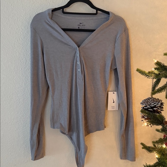 Nike yoga luxe ribbed button open back bodysuit - Picture 2 of 3